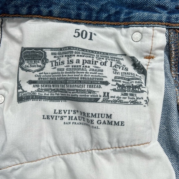 LEVIS  short 501 size W30 - Picture 10 of 10